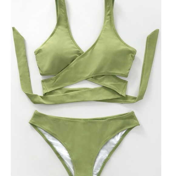 Cupshe Bikini - Picture 7 of 8